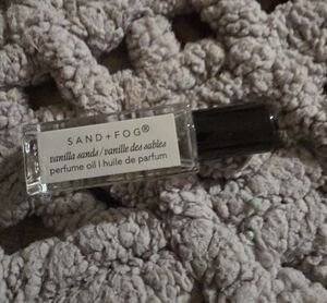 SAND + FOG Vanilla Sands Perfume Oil - Clear Bottle with Black Cap